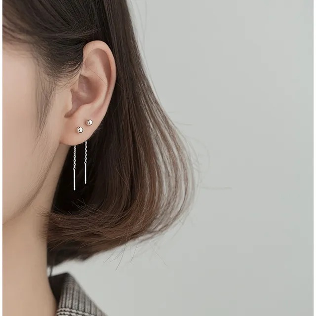 Minimal Dainty Heart Shaped Long Hoop Earrings - Image 4